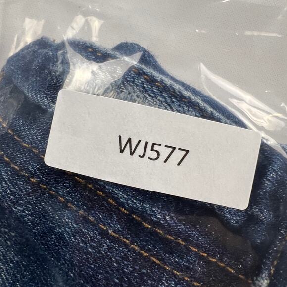 Joe's Jeans The Billie Boyfriend Slim Crop Japanese Denim Distressed Size 25 - Picture 12 of 13